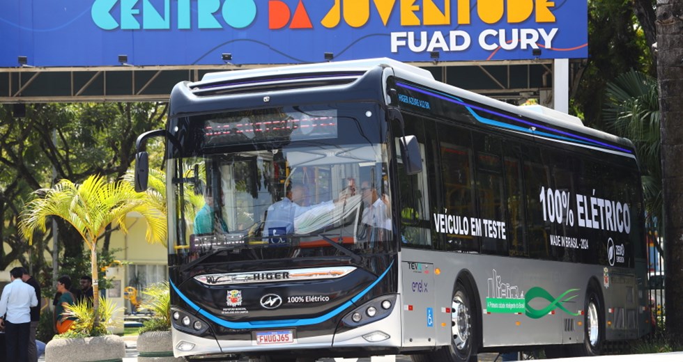 Coletiva de Imprensa: Apresentação do modelo de Ônibus Elétrico em teste na cidade. Foto: Claudio Vieira/PMSJC 14-10-2022
