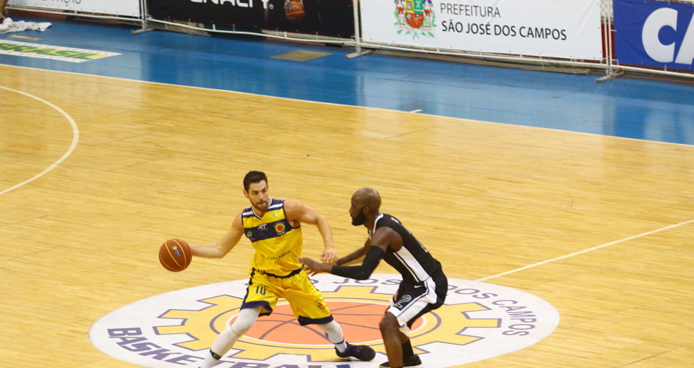 liga_ouro_basquete_24-claudio_vieira.jpg