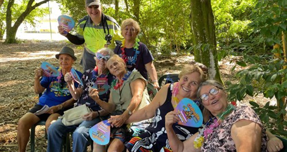 Grito de Carnaval dos frequentadores das Casas do Idoso no Parque Vicentina Aranha