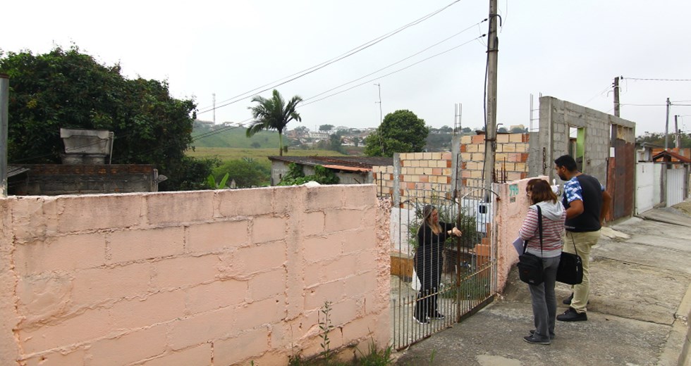 Constatação de posse na Rua Antônio Aleixo. Foto: Claudio Vieira/PMSJC. 28-06-2018
