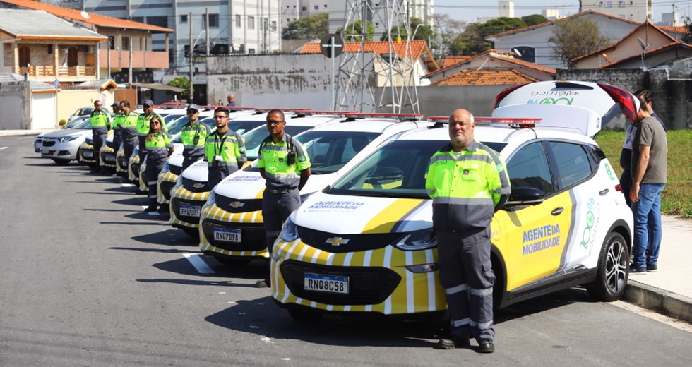 Entrega de Novas Viaturas Elétricas para os Agentes da Mobilidade. Foto: Claudio Vieira/PMSJC 28-07-2023