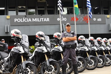 Entrega das novas motos à PM para Atividade Delegada. Foto: Claudio Vieira/PMSJC 15-09-2023 