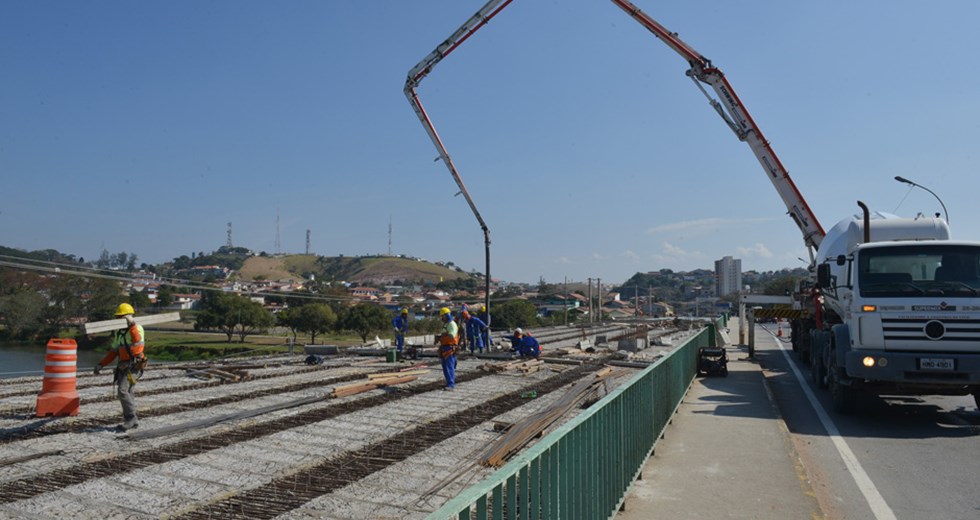 Concretagem da Duplicação da Ponte Maria Peregrina  26 07 2018