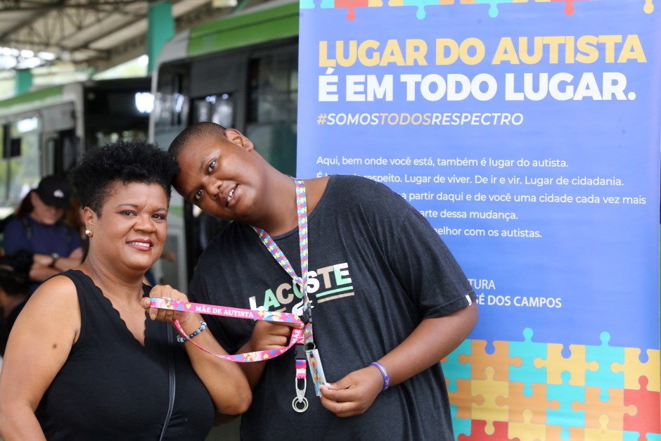 Ação de Conscientização do Autismo na ECO Campos de São Jose