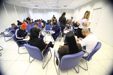 Programa Casa Joseense - 44 famílias assinando contrato com a Caixa. Foto: Claudio Vieira/PMSJC. 27-08-2018