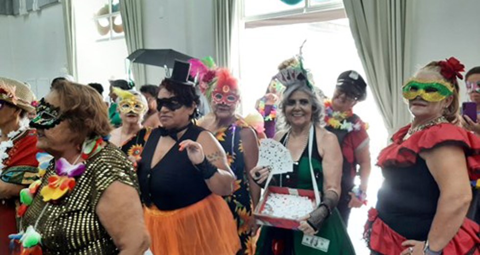 Concurso de fantasias de Carnaval na Casa do Idoso Centro