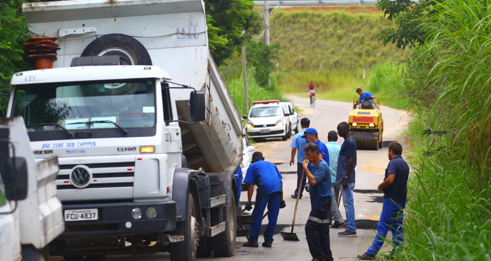 tapa_buraco_bairro_capuava-01-claudio_vieira.jpg