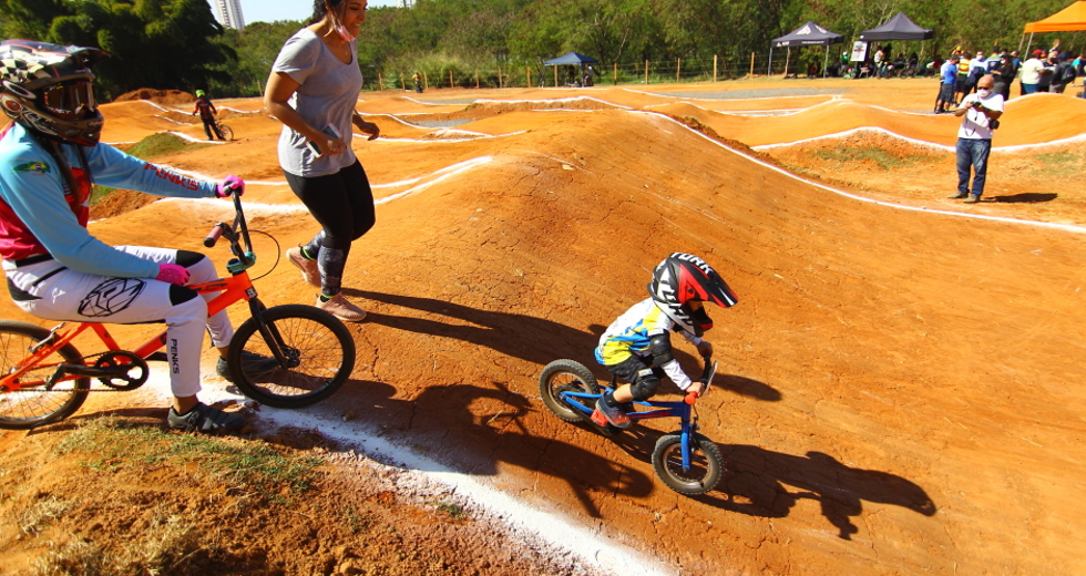cv__0683_claudio_vieira.jpg
