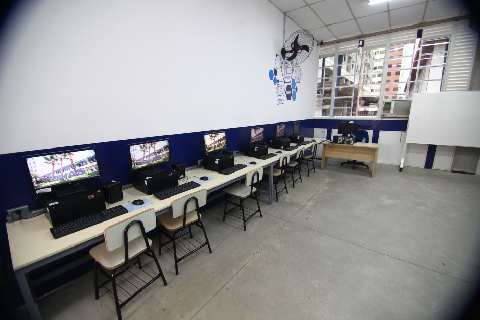 cv__8338_claudio_vieira.jpg