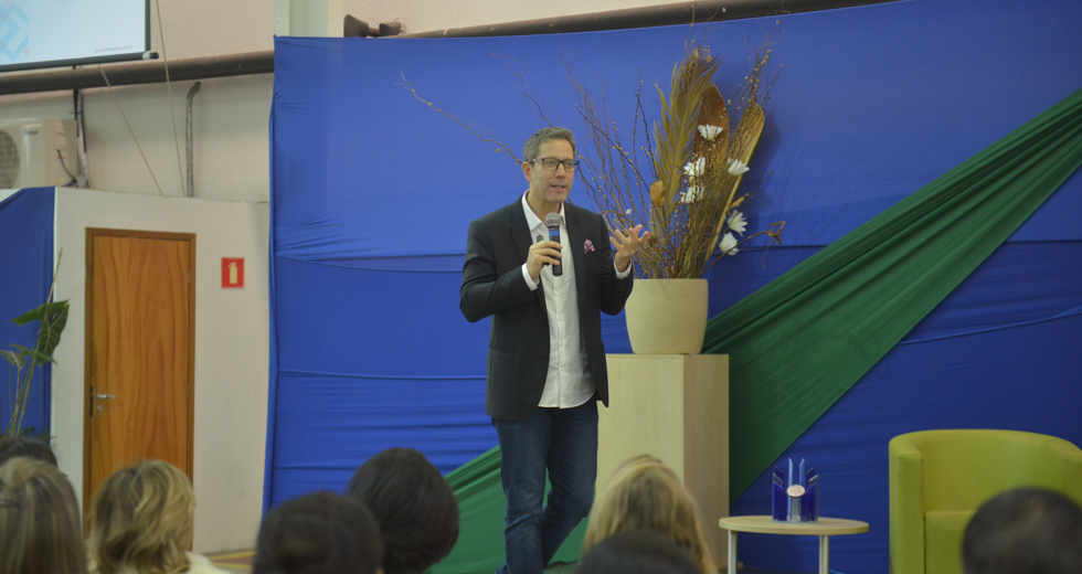 seminario-educacao-empreendedora-23-05-2019-lucas-cabral-03.jpg