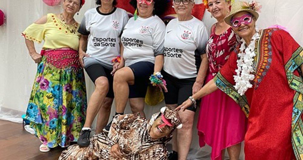 Concurso de fantasias de Carnaval na Casa do Idoso Centro