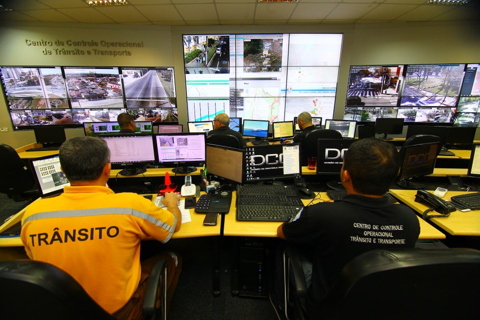 CCO - Centro de Controle Operacional de Trânsito e Transporte. Foto: Claudio Vieira/PMSJC. 31-08-2108
