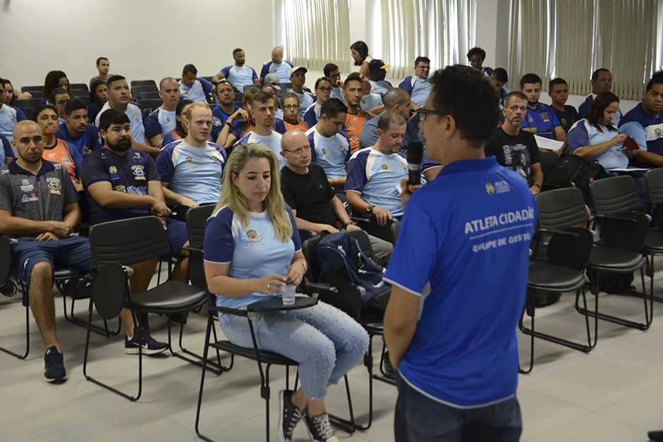 reuniao-de-capacitacao-de-professores-e-coordenadores-atleta-cidadao-13-01-2019-lucas-cabral-04.jpg