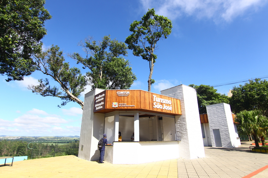 cv__7165_claudio_vieira.jpg