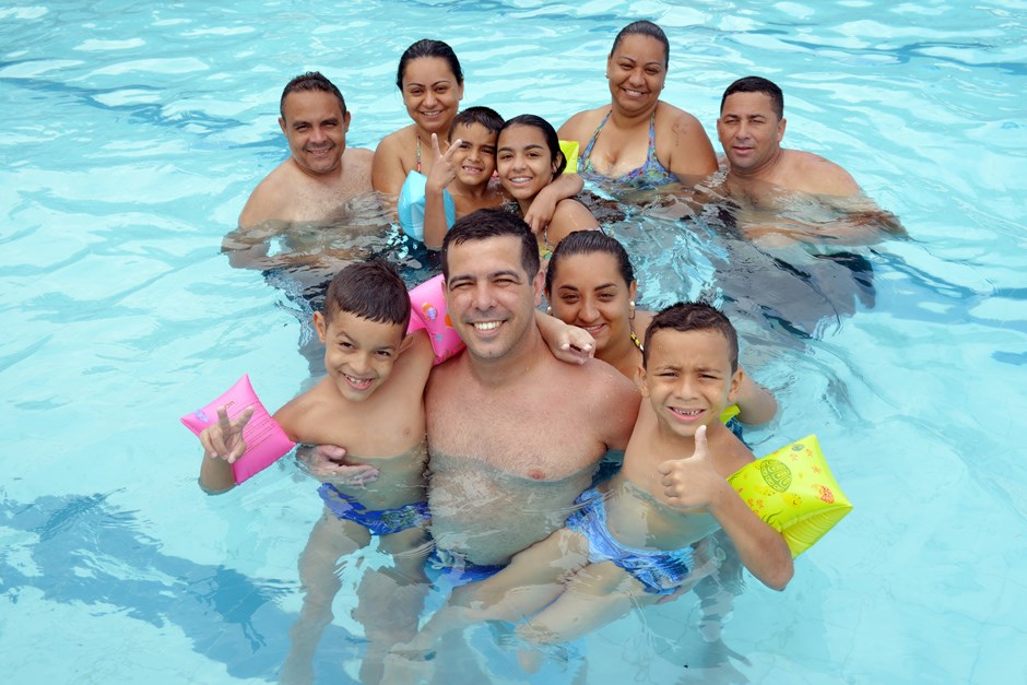 Rodrigo Silva de Siqueira e família no Centro Poliesportivo João do Pulo