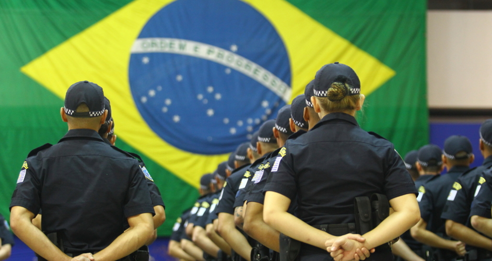 cv__0507_claudio_vieira.jpg