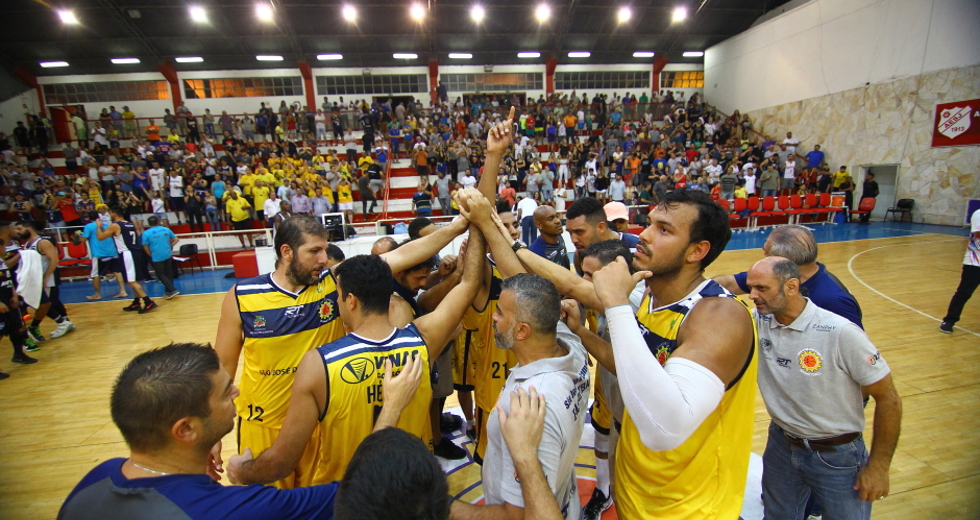 basquete-60-claudio_vieira.jpg