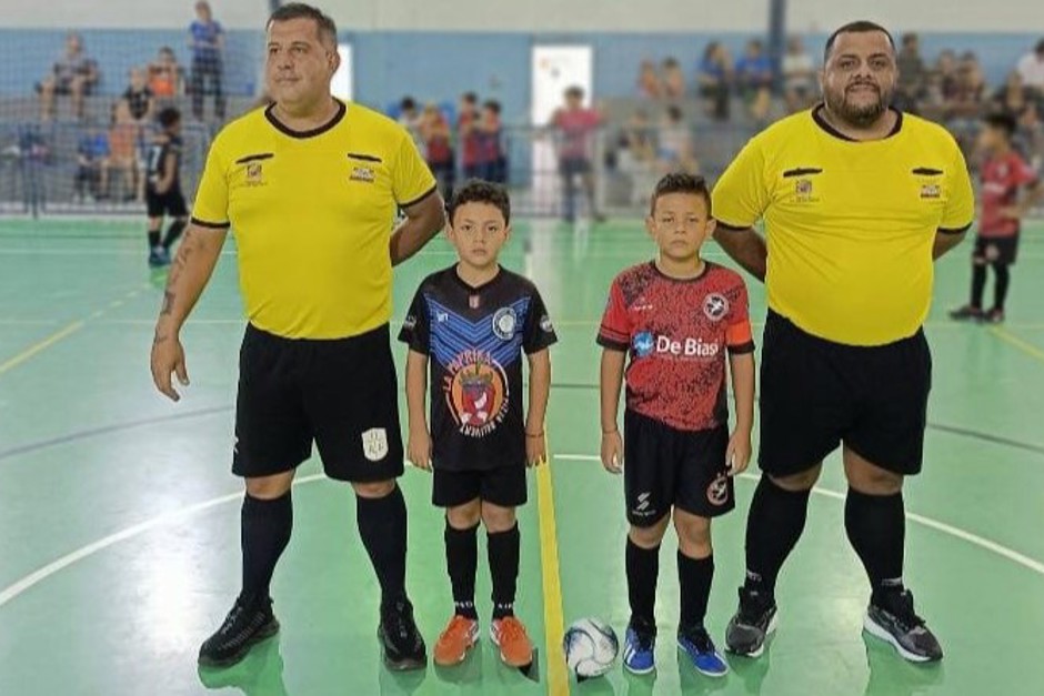 Foto: Divulgação arbitros-futsal.jpg