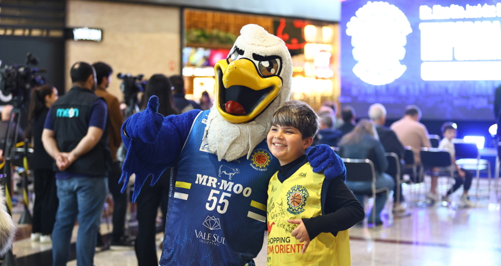 Apresentação do time de basquete masculino. Foto: Claudio Vieira/PMSJC 22-07-2025