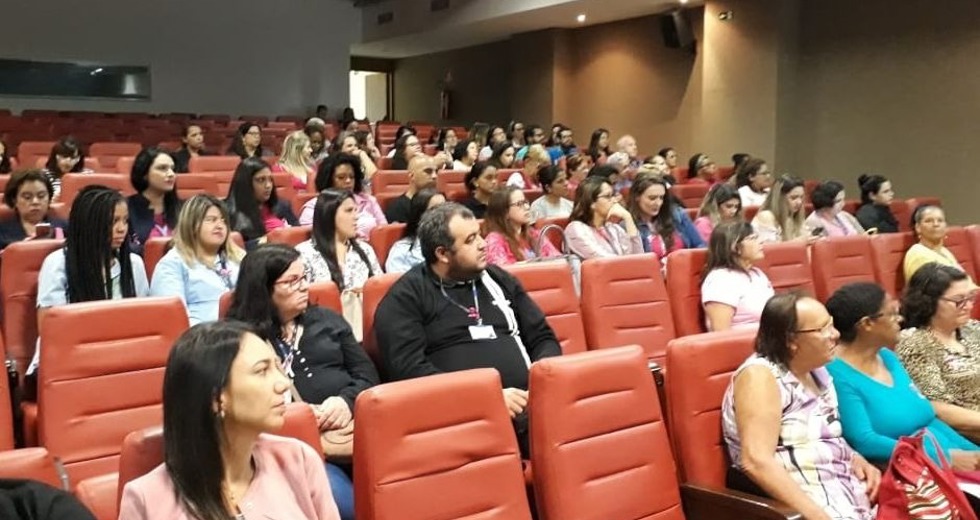 palestra-outubro-rosa-3.jpg