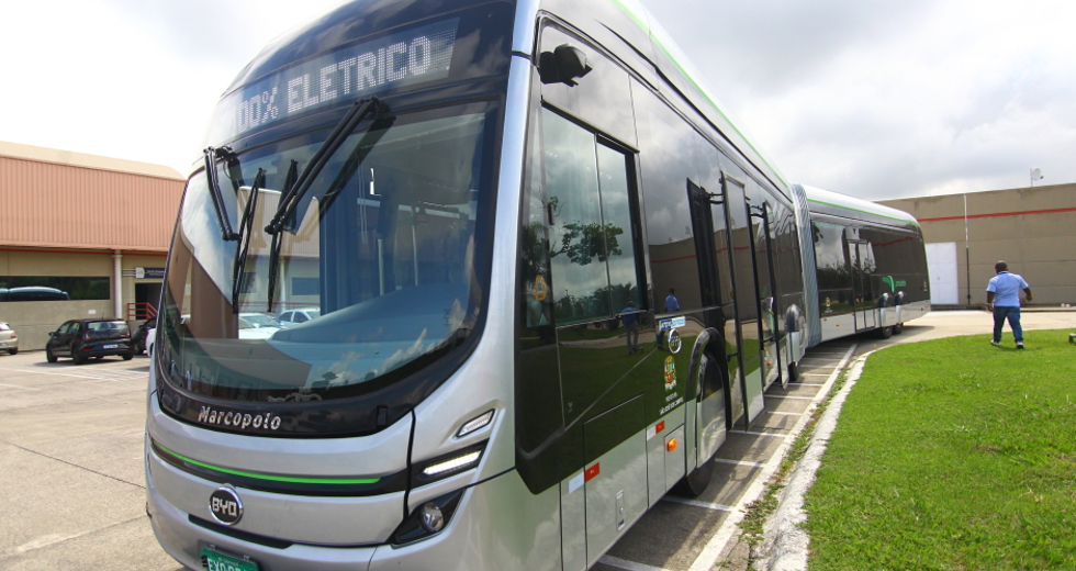cv__6370_claudio_vieira.jpg