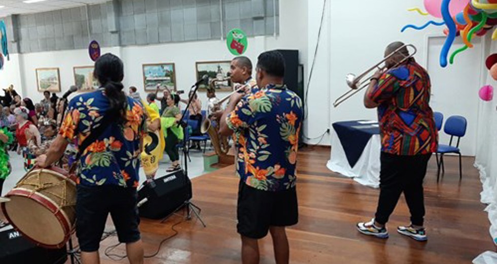 Concurso de fantasias de Carnaval na Casa do Idoso Centro