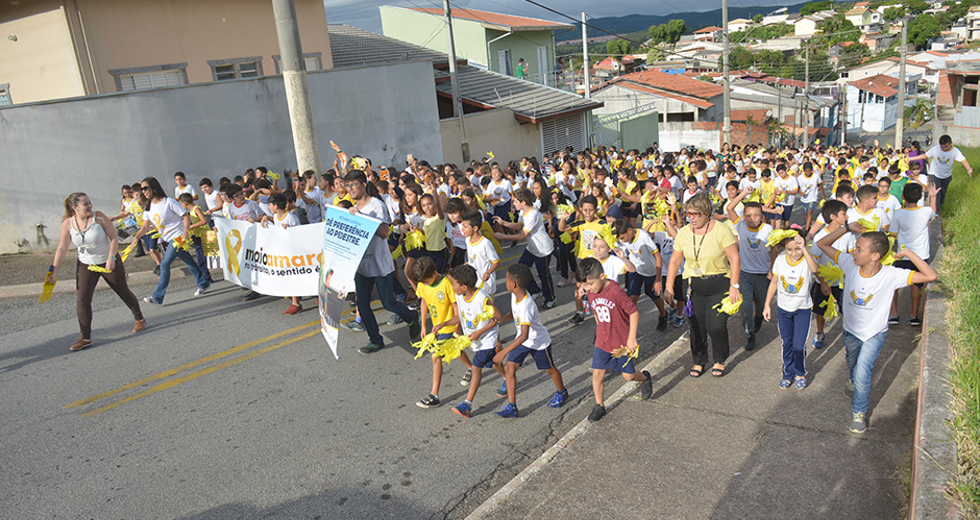 gincana-escolar-maio-amarelo-emef-lucia-pereira-16-05-2019-lucas-cabral-11.jpg