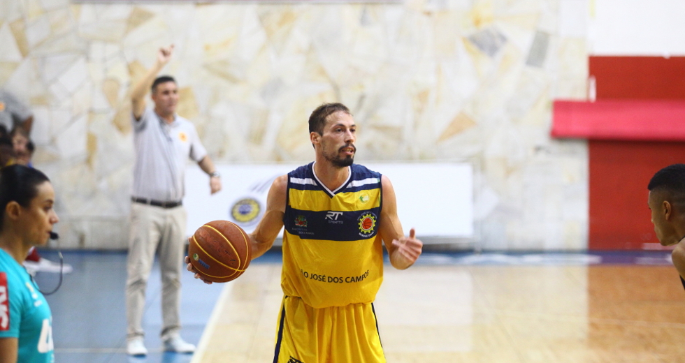 liga_ouro_basquete_39-claudio_vieira.jpg
