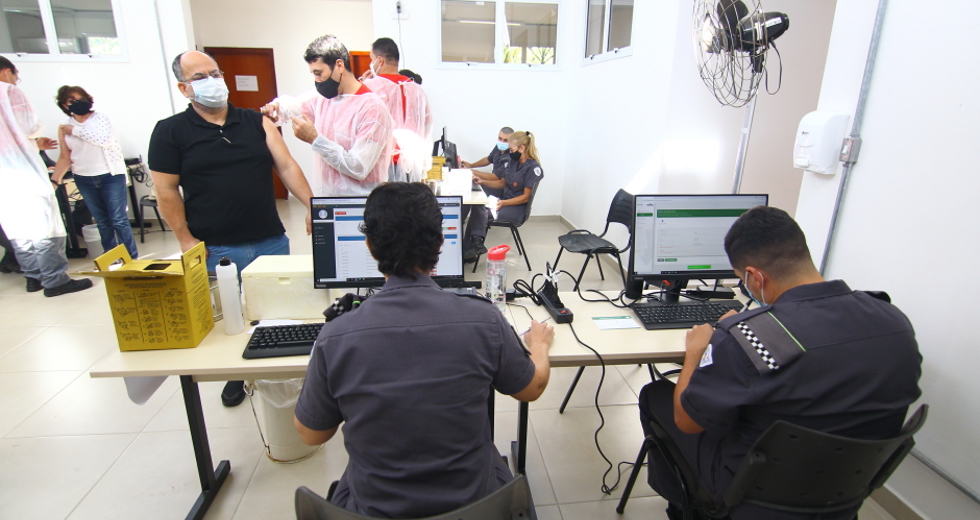 cv__2220_claudio_vieira.jpg
