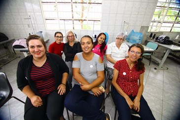 Formatura dos alunos participantes da oficina de corte e costura, do Fundo Social. Foto: Claudio Vieira/PMSJC. 26-11-2018