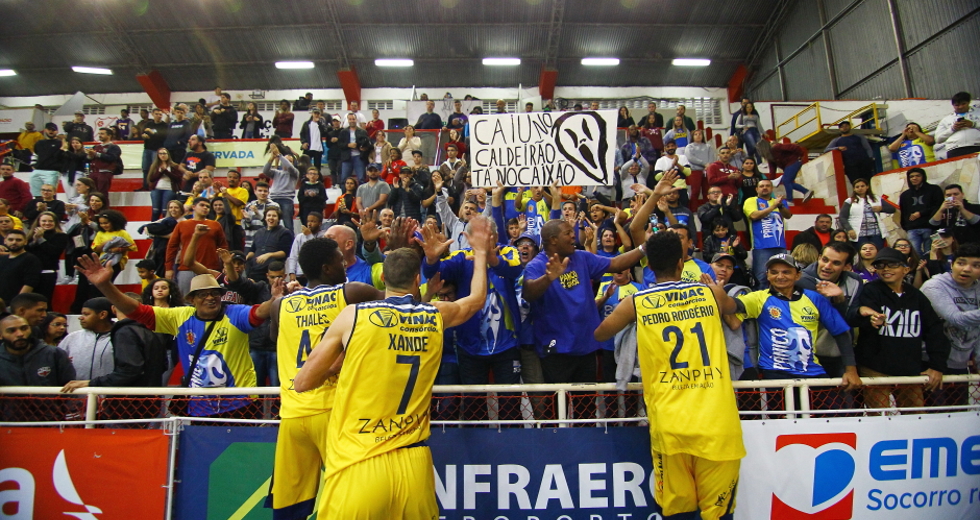 cv__2108-claudio_vieira.jpg