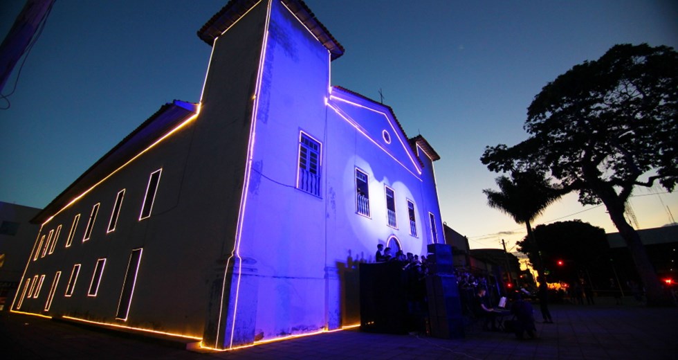 Natal de Luz com projeções nas paredes da Igreja São Benedito. Foto: Claudio Vieira/PMSJC. 14-12-2018