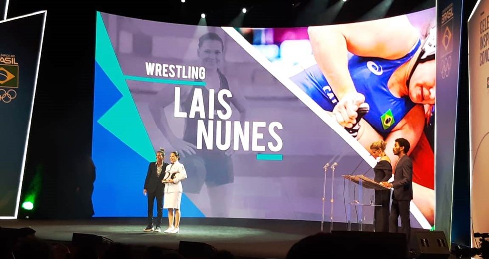 Laís Nunes - premiação do COB