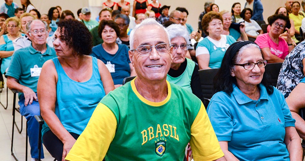 Antônio de Oliveira, 75 anos, morador do residencial Gazzo