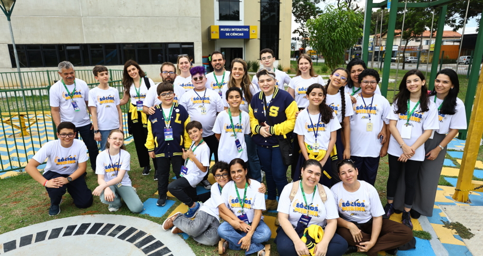 Projeto Sócios-Mirins visita o MIC. Foto: Claudio Vieira/PMSJC 05-11-2025 