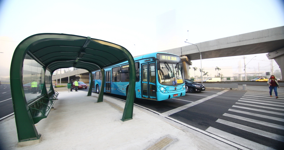 cv__4406_claudio_vieira.jpg