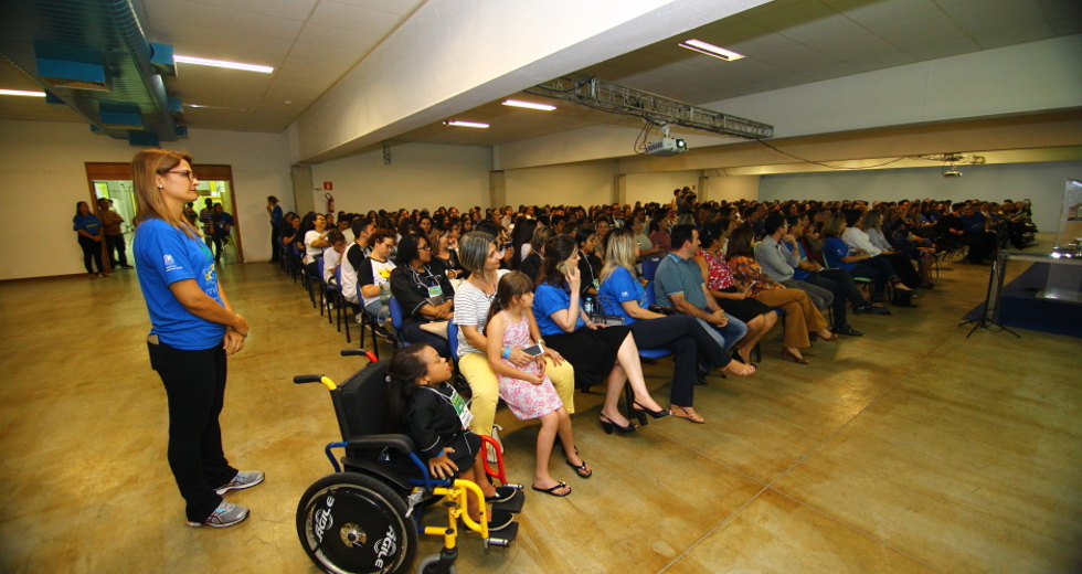 cv__2030-claudio_vieira.jpg