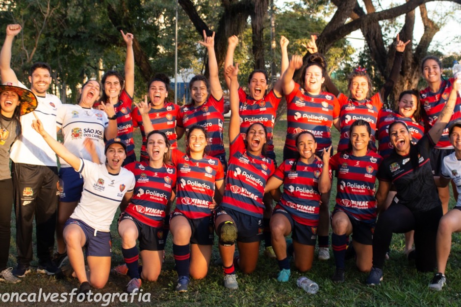 rugby-fem-3.jpg