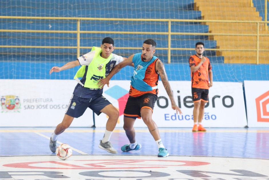 a16cfe9c-cf7a-4ef9-beea-2ea51d3a45a6.jpg
