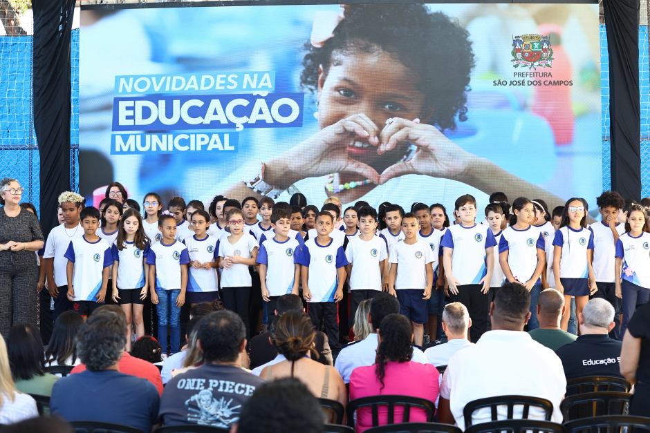 Anúncios das novidades na Educação e certificação 5.0 Emefi Ronconi no Jardim Jussara. Foto: Claudio Vieira/PMSJC 03-09-2025 