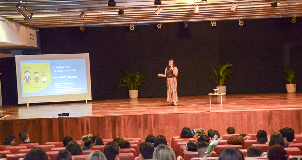 seminario-soe-no-cefe-tarde-27-03-2019-lucas-cabral-27.jpg