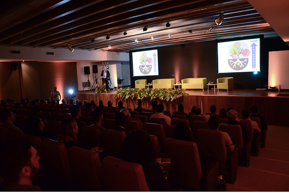seminario-internacional-de-mobilidade-urbana-28-06-2019-lucas-cabral-10.jpg