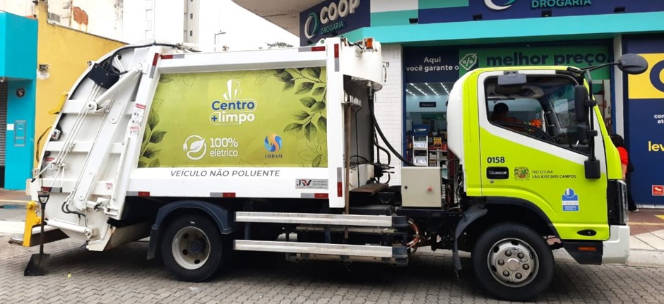 Caminhão de coleta de lixo orgânico