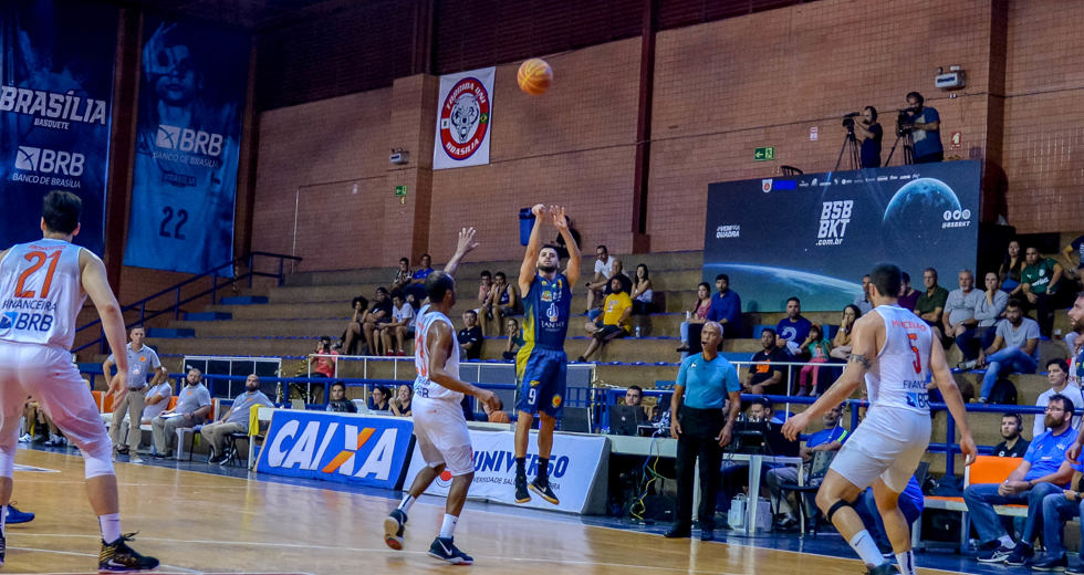 basq-brasilia-77-x-92-sj-9-mar-8.jpg