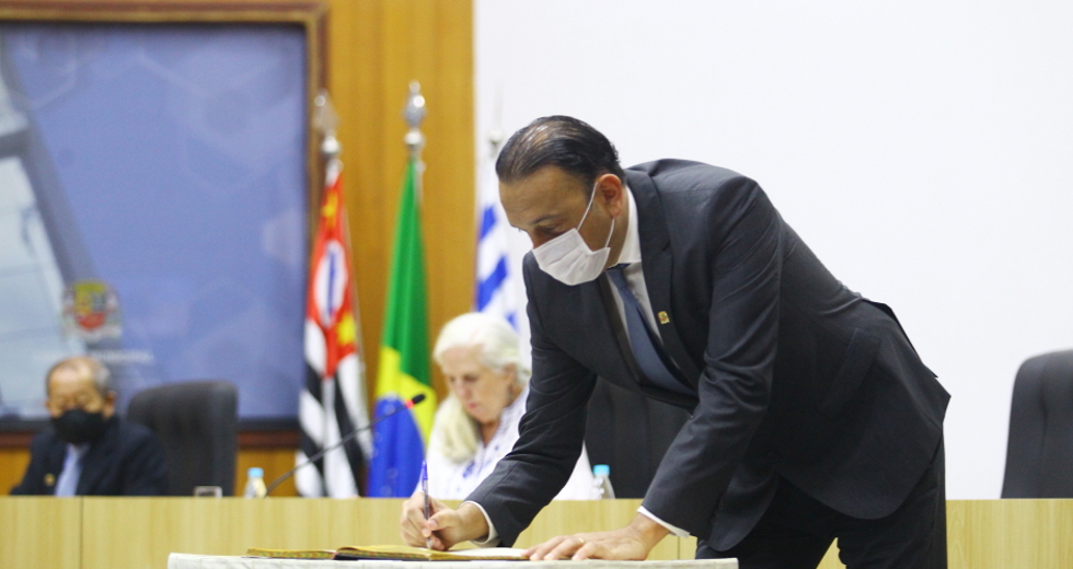 cv__4228_claudio_vieira.jpg