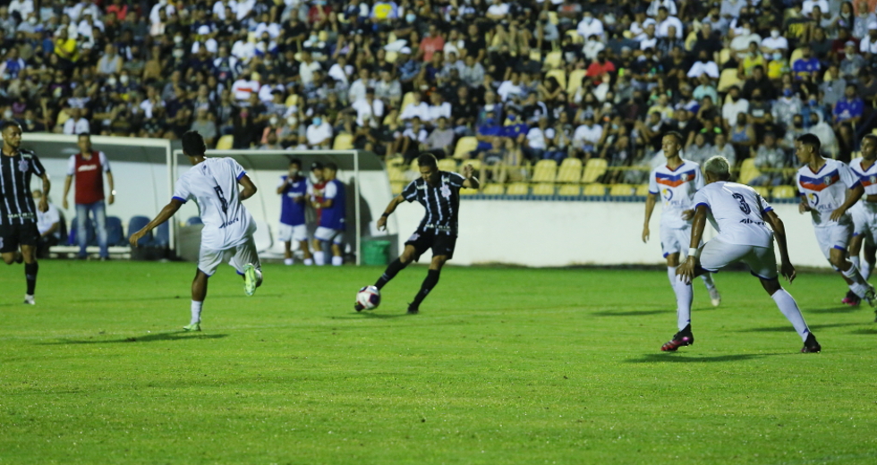 corinthians-x-resende101fotos-adenir-britto.jpg