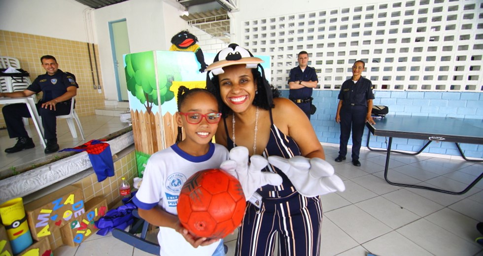 Alunos do quarto ano da Emef Possidônio Salles no Jardim Americano recebem ação Projeto Anjo da Guarda. Foto: Claudio Vieira/PMSJC. 12-03-2019
