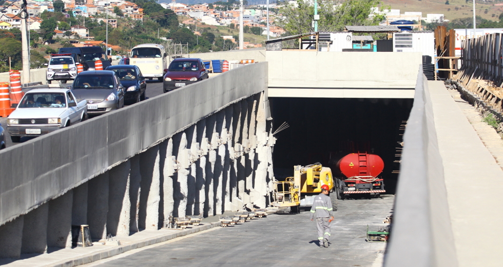 cv__9085_claudio_vieira.jpg
