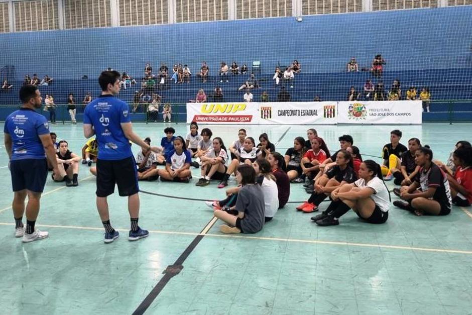 seletiva-futsal-feminino.jpg