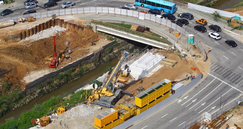Obras do Arco da Inovação - Ponte Estaiada. Foto: Claudio Vieira/PMSJC. 05-04-2019